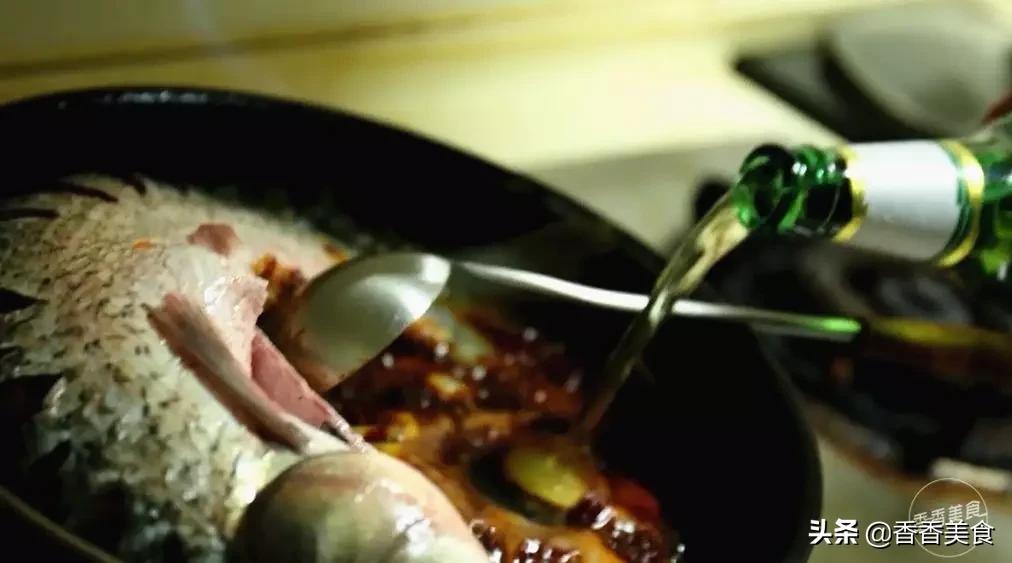 铁锅炖鱼平底锅,一口平底锅