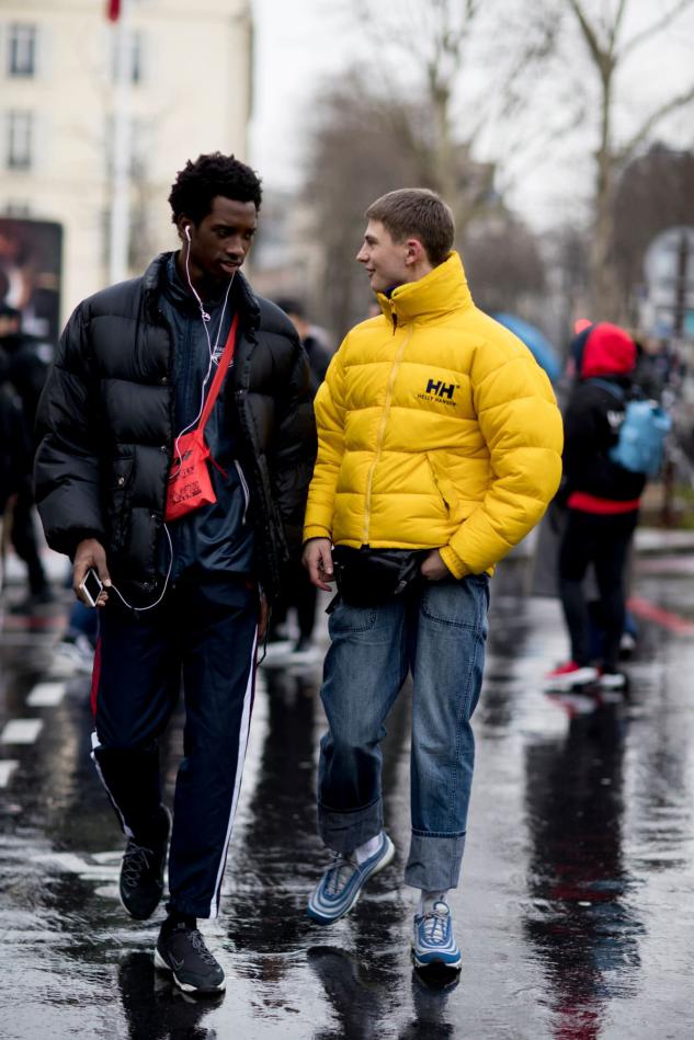 穿好2021流行色，比别人先时髦一步，这4款黄色单品不要错过