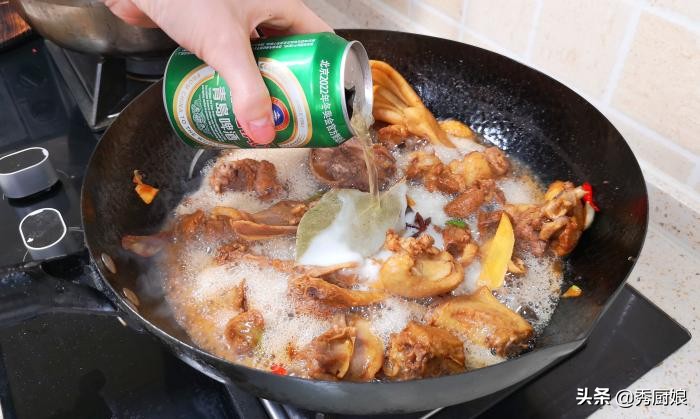 买的新锅不用猪油如何开锅,刚买的新锅怎么开锅用盐炒过