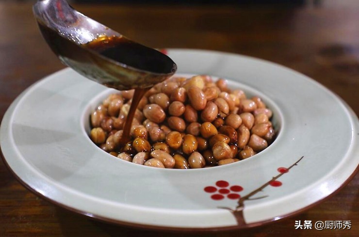 下酒菜醋泡花生的做法,酸辣爽口养胃的醋泡花生
