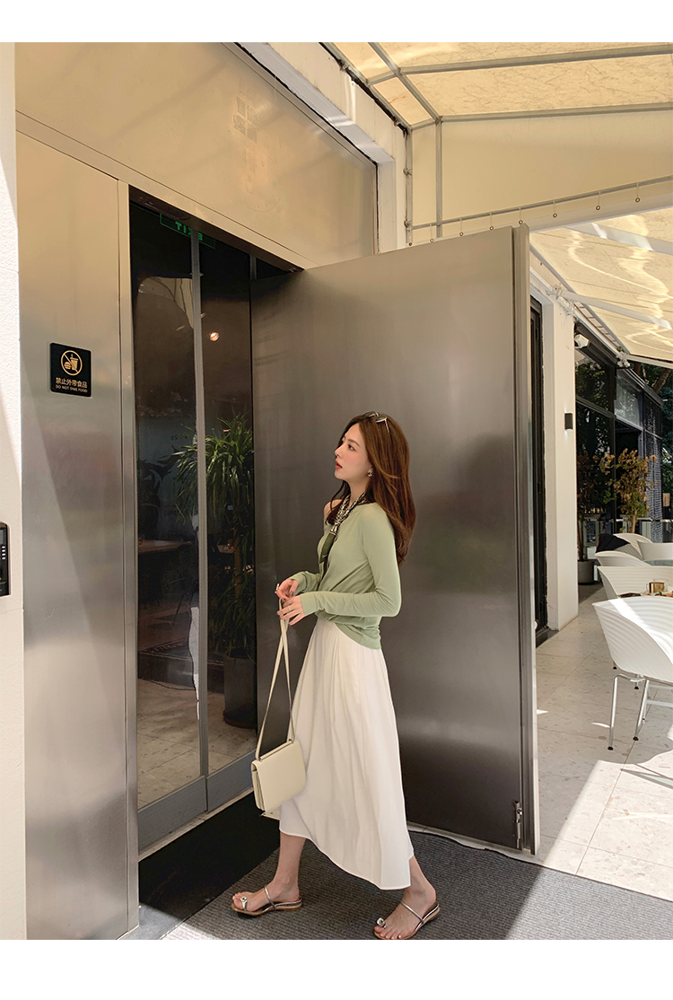 春天穿绿色好看,春天穿点彩色