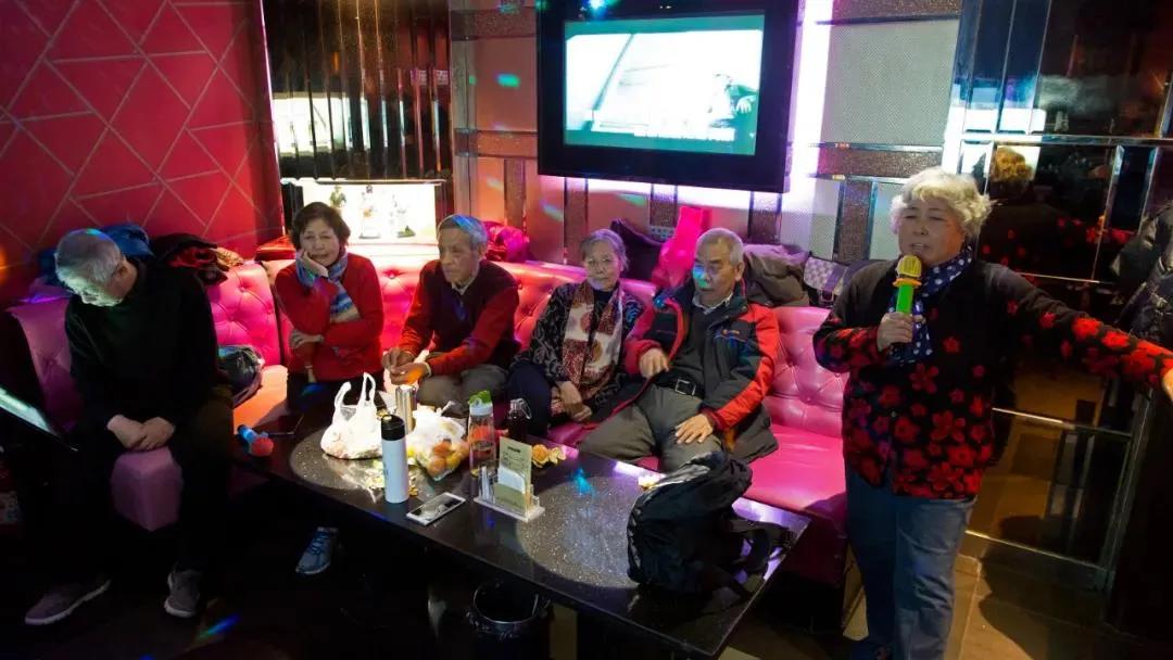 这年代谁没事还去KTV啊