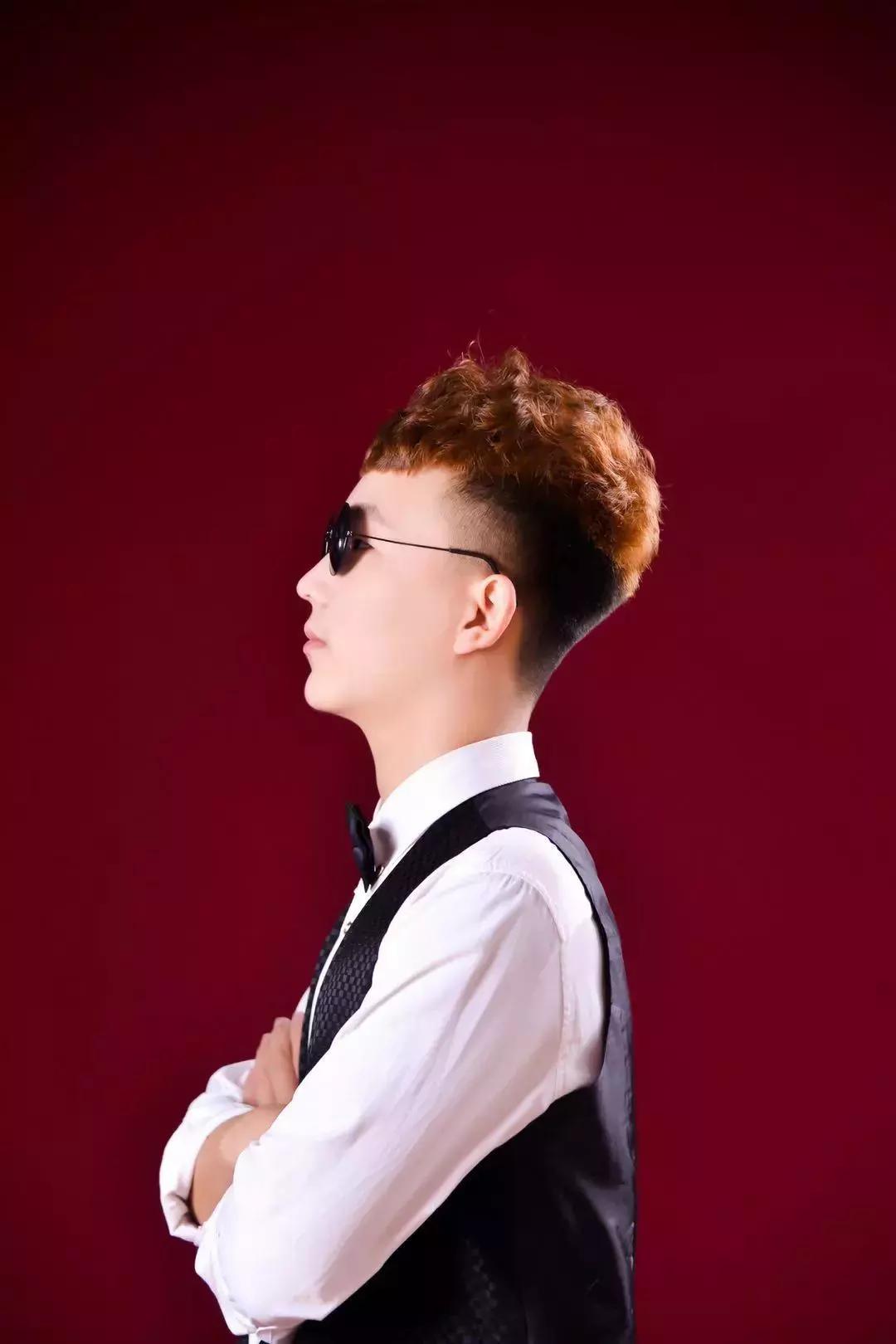 绿茵车王特别直播明星主播人气选手大战送好礼！