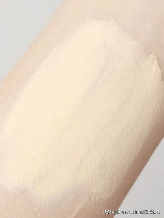 美妆好物狂欢粉底液,适合春天的粉底液