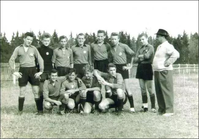 拜仁德甲联赛历史,拜仁成就德甲七连冠小说