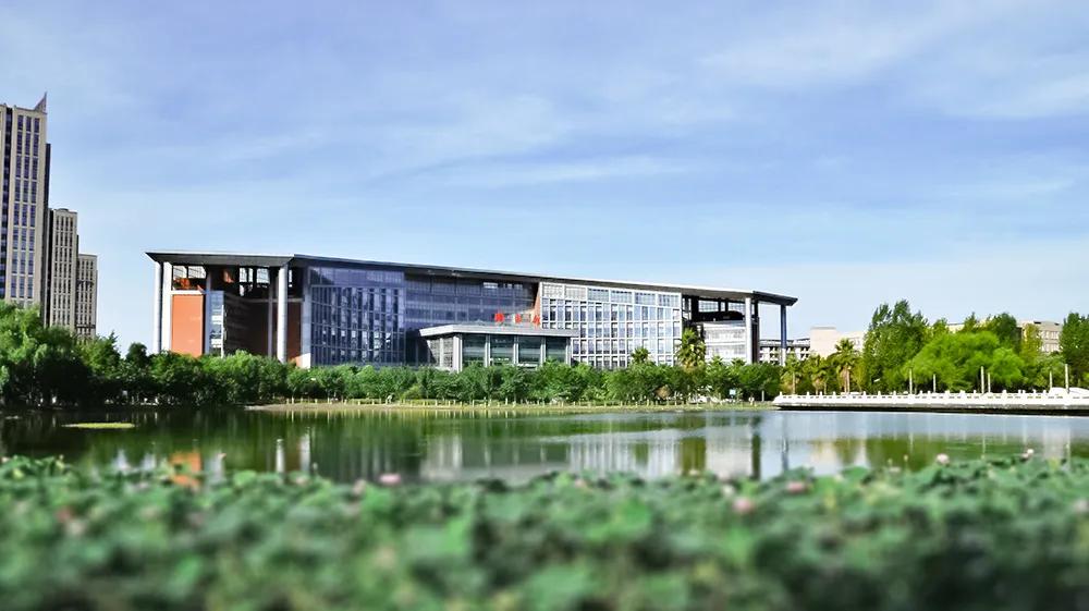 重庆一共获得多少个冠军,获得国家三大奖项的重庆高校