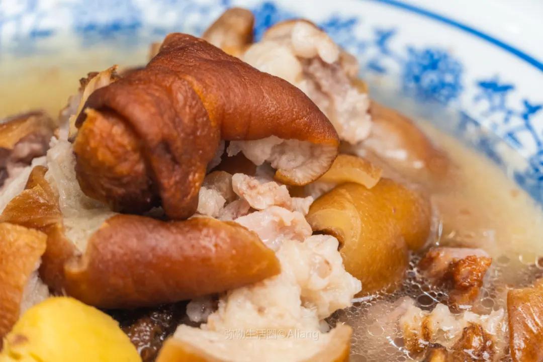 弥勒97年历史的老饭店，传了四代人，穿开裆裤小娃吃成了老头