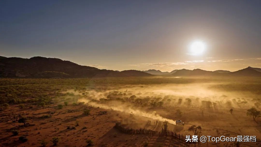 全新路虎卫士怎么样？去非洲越野试驾一下就知道啦