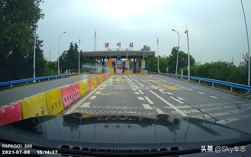 7天3000公里,宝马x57000公里发现烧机油