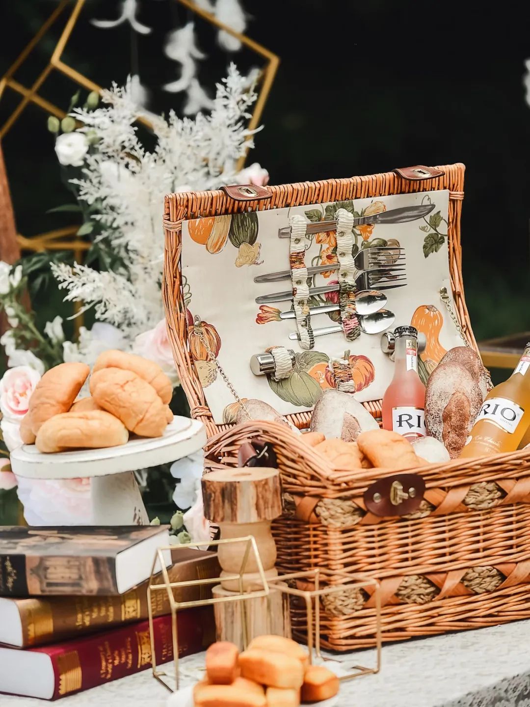 如何办一场小众精致的户外婚礼,清新而又浪漫的户外婚礼