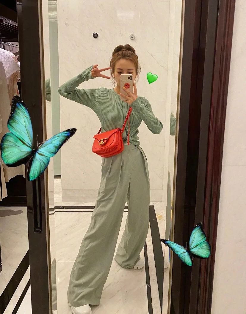 街拍复古风拍照姿势,街拍凹造型图片大全