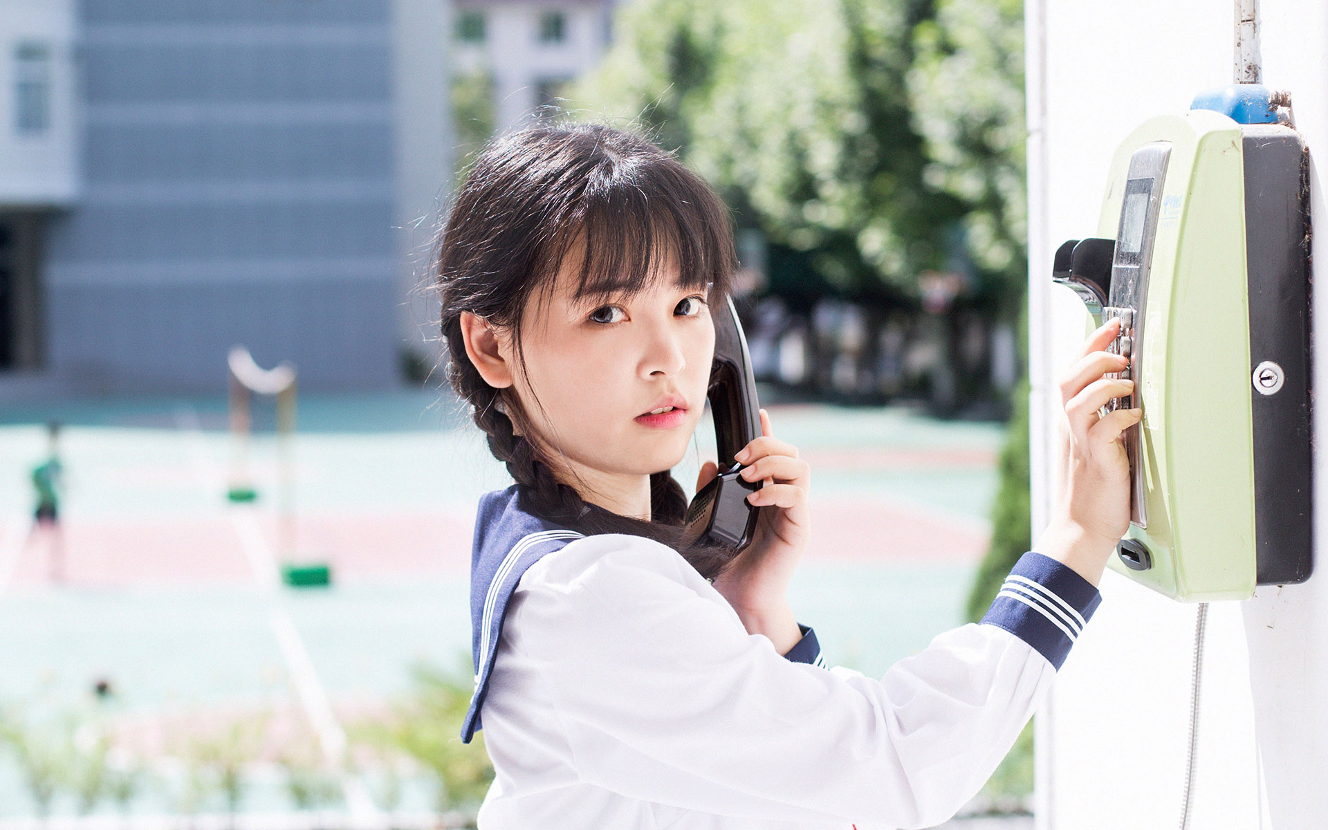 男人忙隔一天联系你正常吗,男人让你主动联系他应该怎么回