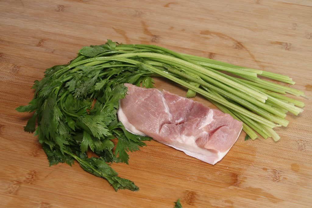 做包子和面水和面粉的比例,做包子和面用冷水了怎么办