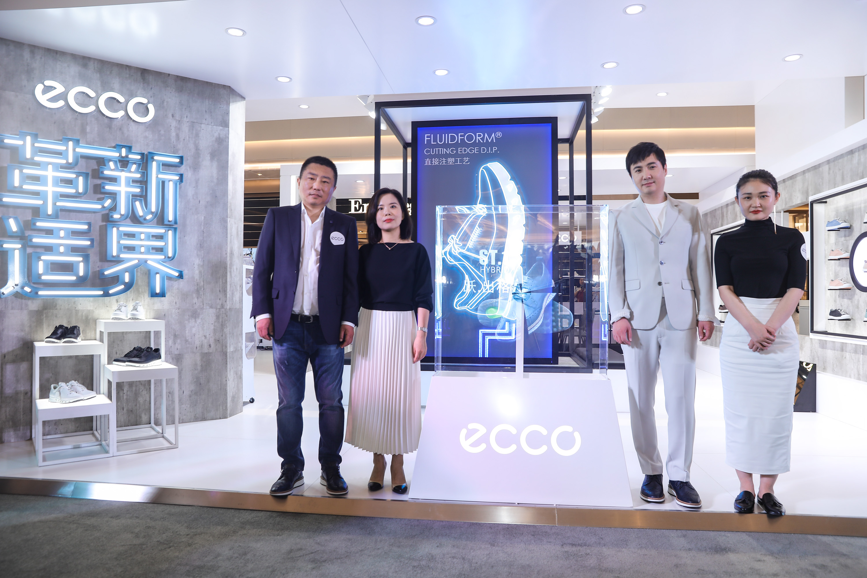 ecco2023鏂板搧瑙嗛,ecco2022鏂板搧