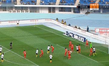 中超现役曾踢过五大联赛的球员,中超当红国脚再现一世界级表现