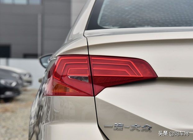 新款宝来降至7万多,大众宝来为何骤降3万元