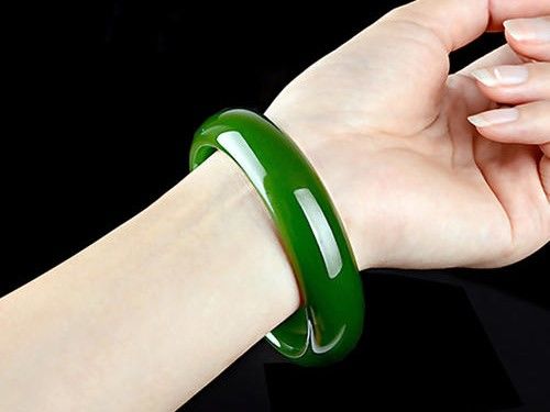 别人戴的玉为什么不能碰,别人的玉怎么处理可以自己戴