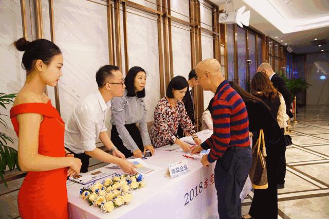 这里有一封“东莞盛宴”的信函，请所有吃货签收