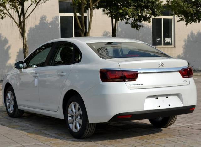 存了9万，开完C4世嘉再提别克凯越，车主：想说六个字