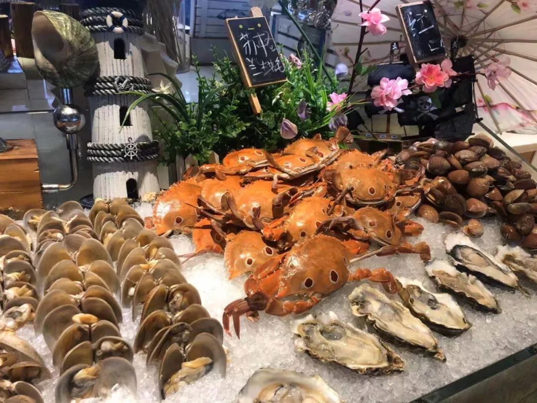 坪山区5星酒店里吃圣诞大餐！158元1大1小，圣诞火鸡、海鲜、烧烤