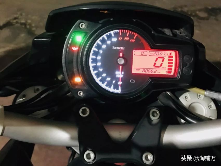 贝纳利黄龙600巡航摩旅,新老款贝纳利黄龙600四缸摩托车