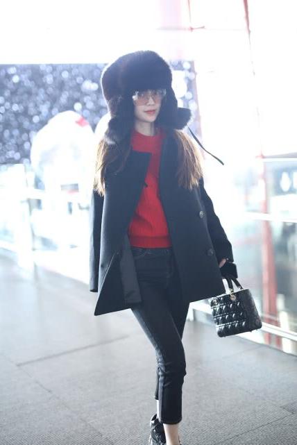 baby和权志龙合体,baby戴陈赫帽子