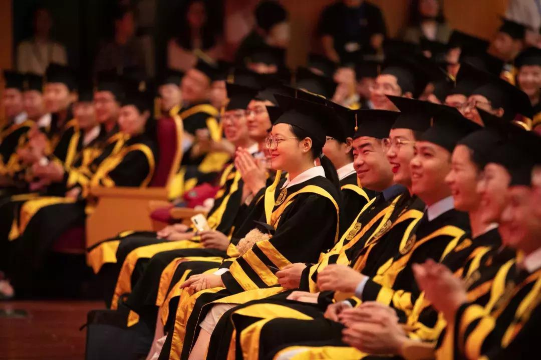 毕业季|扬帆新征程2019届人大人，毕业快乐