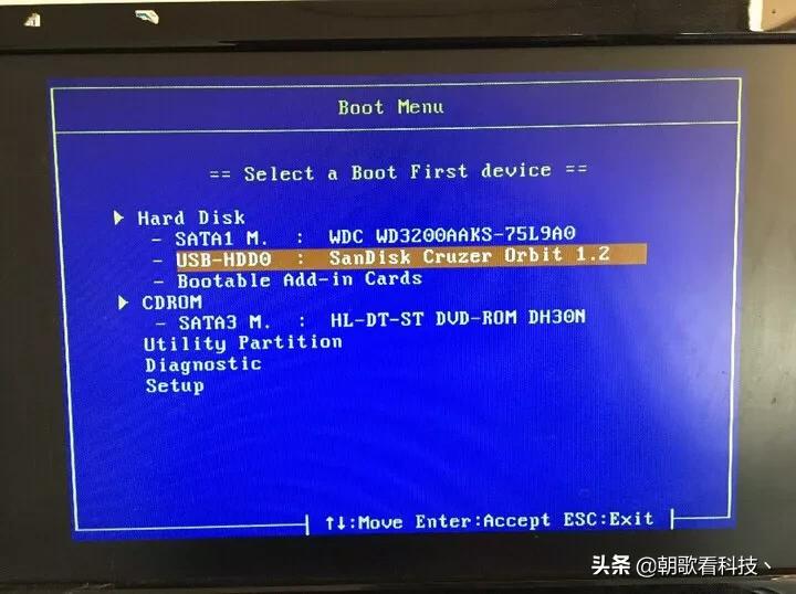 怎么才能把系统装到固态硬盘里面,怎样把系统装在固态硬盘里面