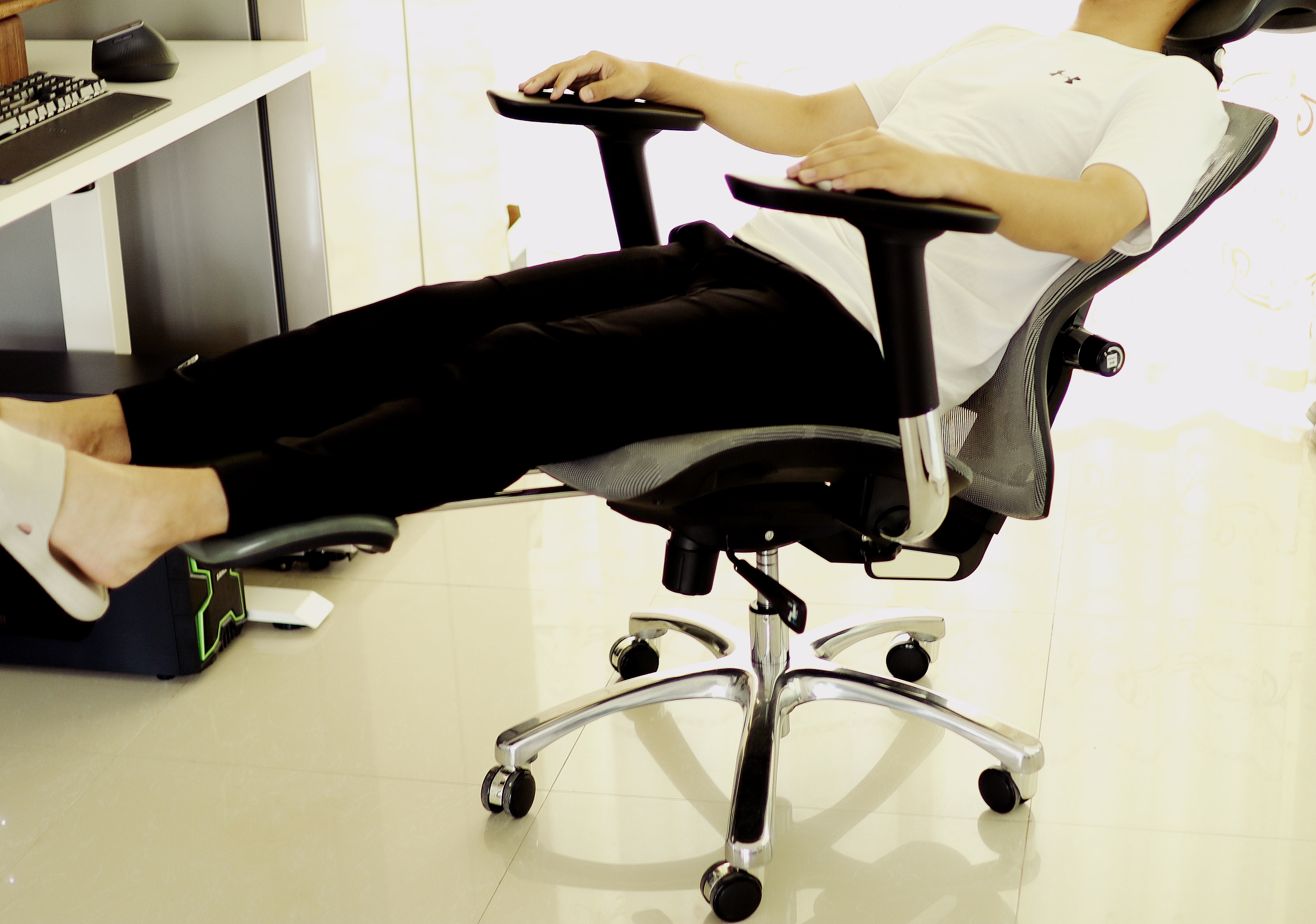 西昊人体工学椅基础款,西昊v1办公椅