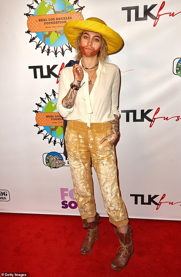 迈克尔杰克逊19岁女儿近照,迈克尔杰克逊的23岁女儿近照