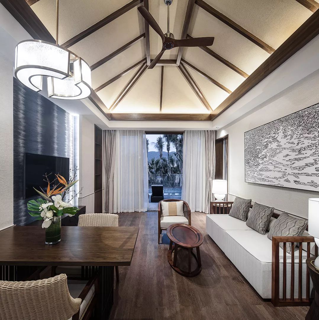 三亚悦澜湾绿地铂瑞酒店式公寓,三亚悦澜湾绿地铂瑞酒店夜景