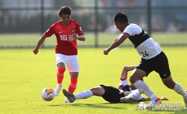 恒大艾克森和张琳芃,塔利斯卡艾克森广州恒大