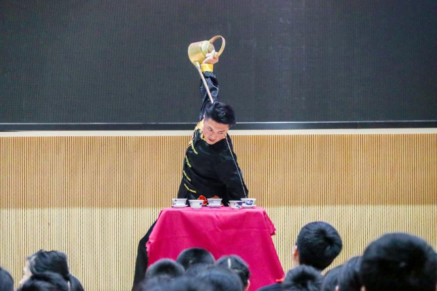 南实社团招新,新教师多人才艺表演