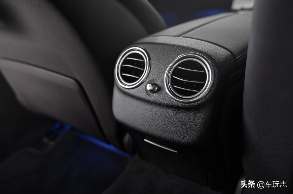 奔驰e级e200功能,2019款奔驰e级e200l运动型