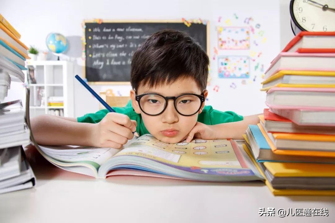 怎么解决孩子总迟到拖延时间,如何改掉懒惰拖延迟到的坏毛病