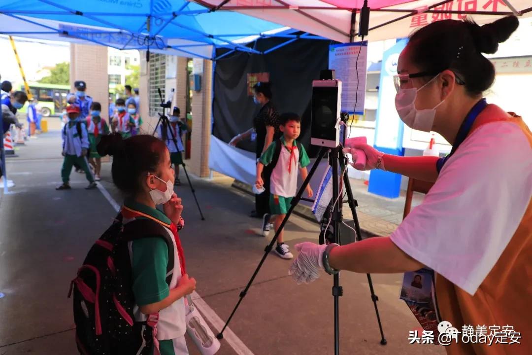 定安97所小学26936名学生重返校园正式复课！