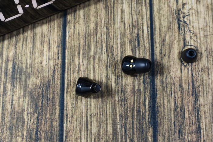 可以当指尖陀螺的蓝牙耳机,可以唱歌的指尖陀螺