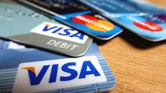 信用卡透支20000每月最低还款,信用卡账单7000多最低还款多少