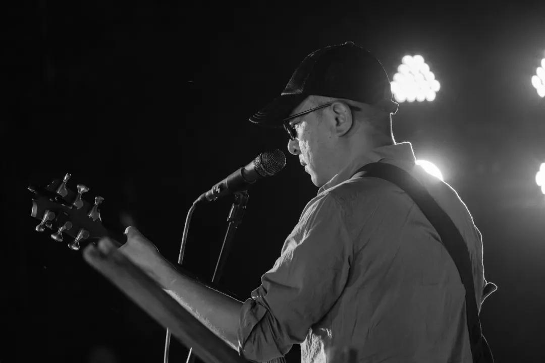 如果这就是新民谣，就让“民谣”去死吧