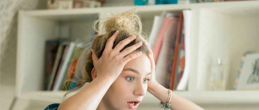 亚马逊自营产品明目张胆使用礼品卡，双标实锤