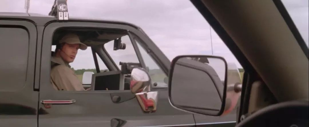 票房16亿，这部央视经常重播的顶级灾难片，上映23年无人能再复制