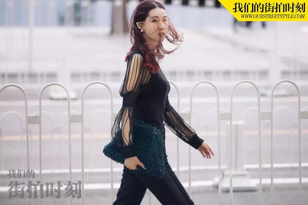 谭松韵张新成同款衣服,热依扎新剧同款黑色衣服