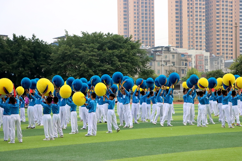 预备，跑！看柳江少年驰骋运动赛场