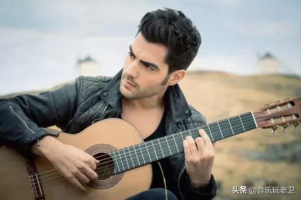 吉他新手学琴注意事项,吉他零基础入门自学怎么拿琴