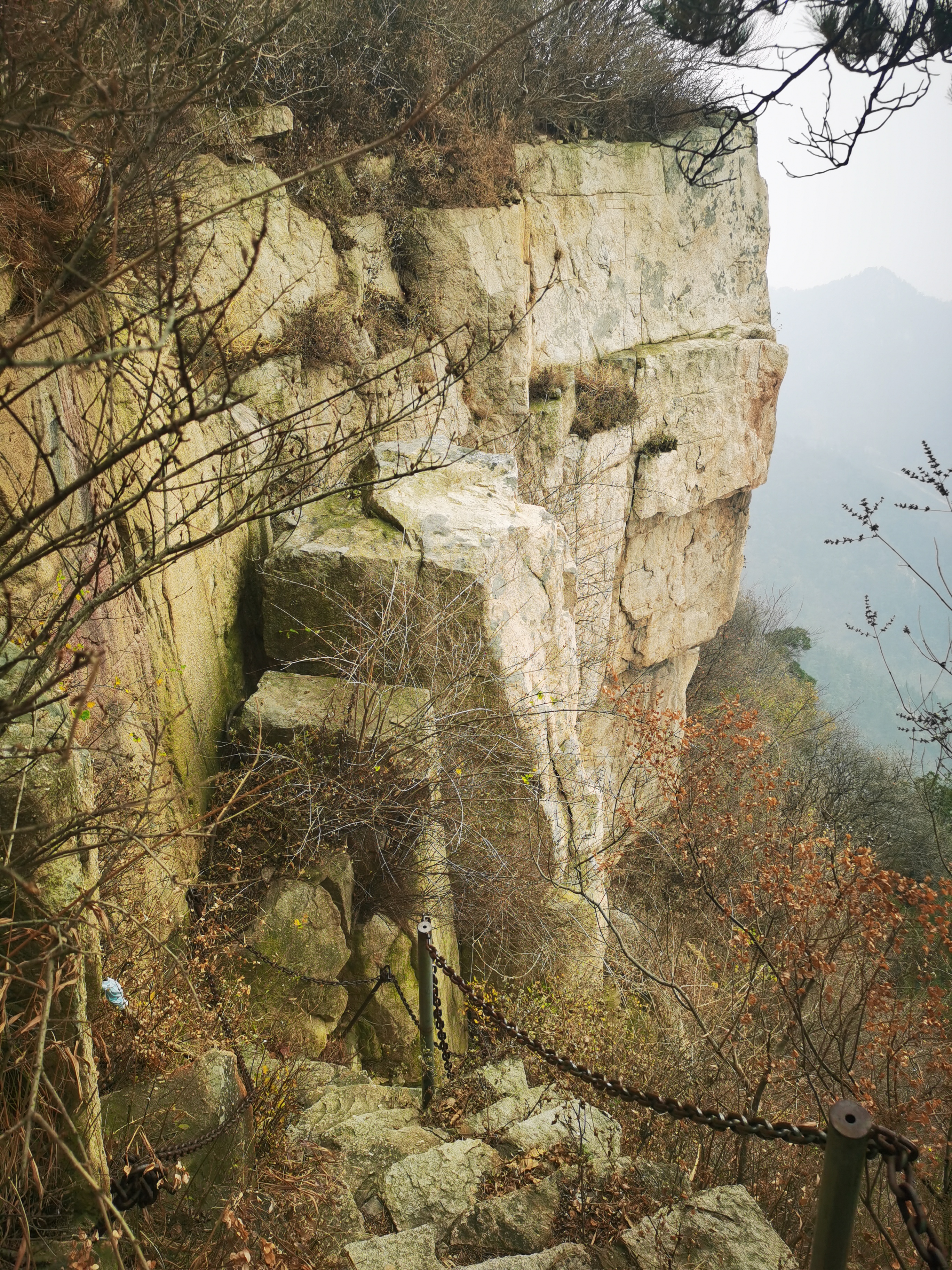 小华山免费爬山攻略,齐鲁嵩山漂亮