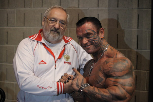 推动力量举大数字进程的商业大亨-约翰·英泽