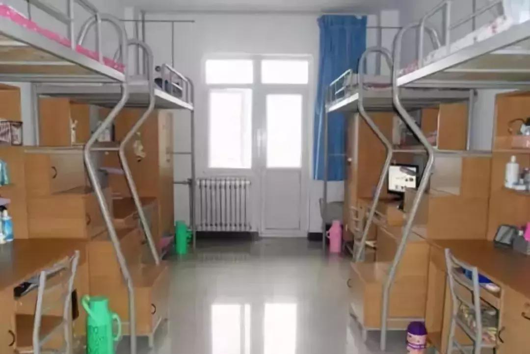 西安建筑科技大学大雁塔校区宿舍,西安高新职业技术学院宿舍