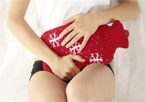 月经迟迟不来是什么原因中医,从中医角度自查月经不来的原因