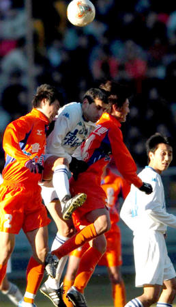 回看鲁能深圳比赛录像,中超联赛最新战况鲁能