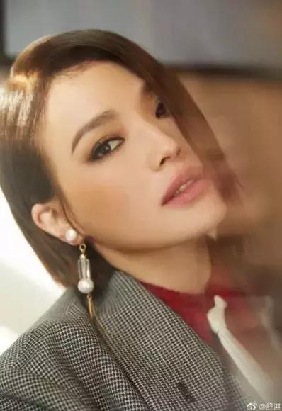 杨紫的脸、舒淇的嘴、张钧甯的腿：有野心，欲望从不表现在身体！